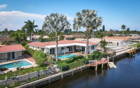 Dockside Daydreams - Canalfront and Pool Oasis